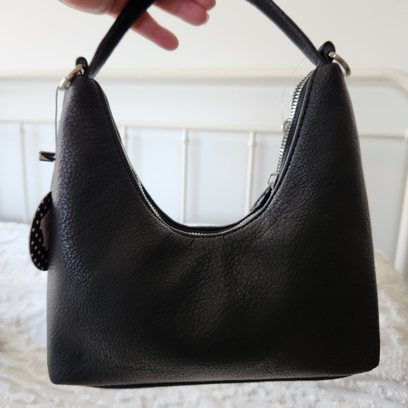 NWT Olivia and Kate New York Black Shoulder Bag.   Crossbody Strap included. - Picture 5 of 9